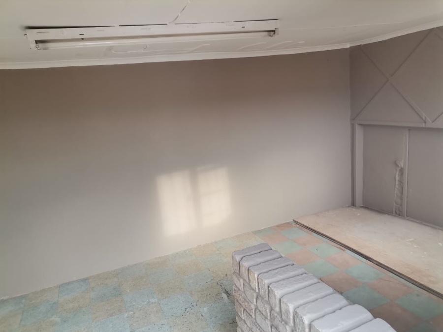 7 Bedroom Property for Sale in Kwanonqaba Western Cape